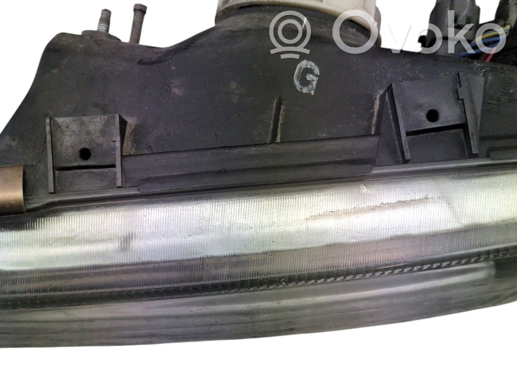 Phare frontale   260602N385