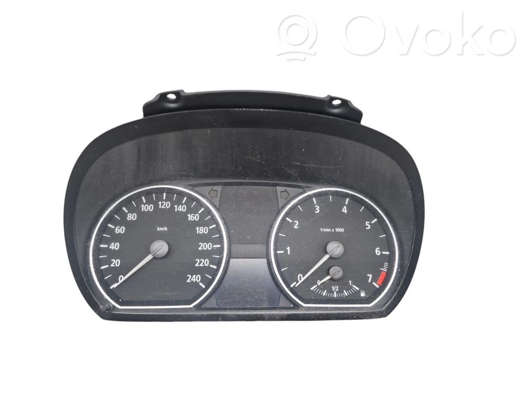 BMW 1 E81 E87 Nopeusmittari (mittaristo) 