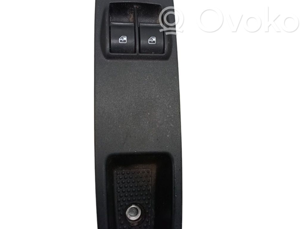 Fiat Punto (199) Interruttore di controllo dell’alzacristalli elettrico 