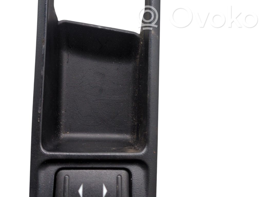 Electric window control switch   1223143