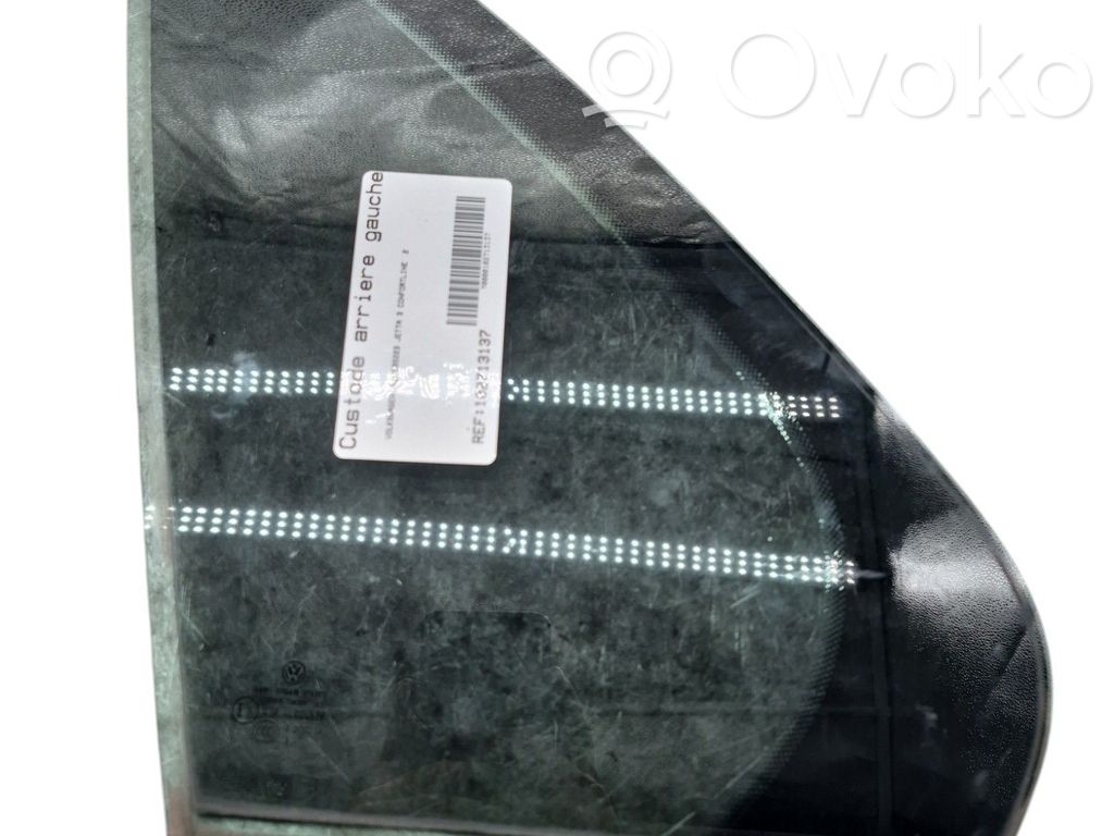 Volkswagen Jetta V Ventanilla de ventilación de la puerta trasera 