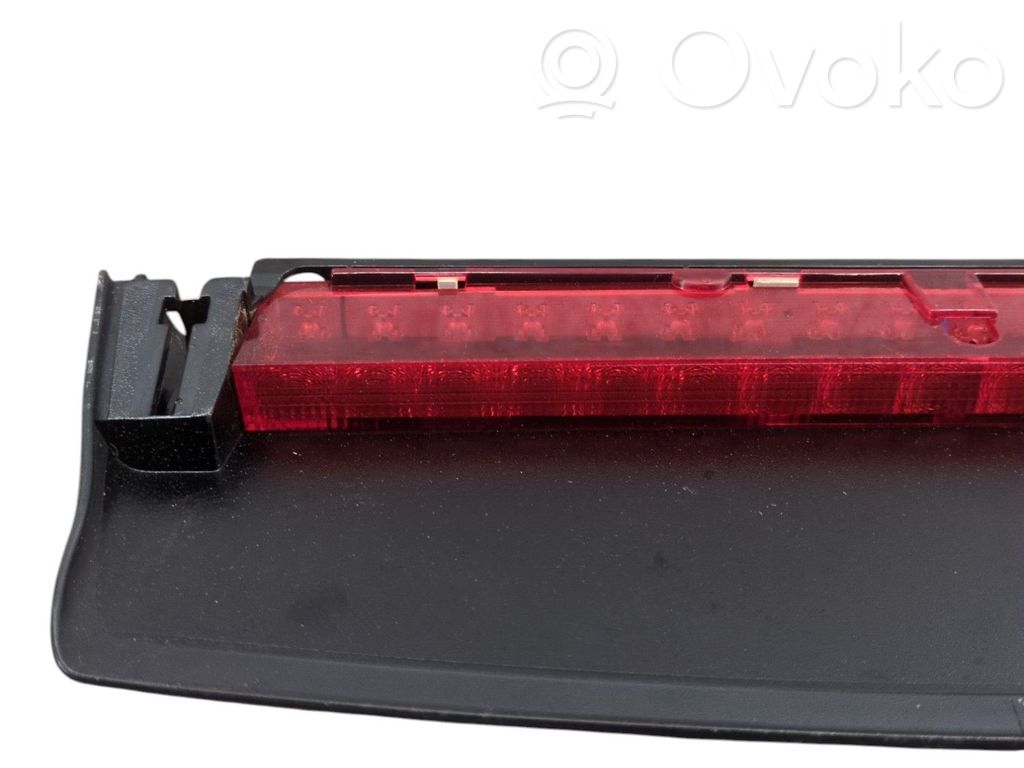 Third/center stoplight   8T0945097B