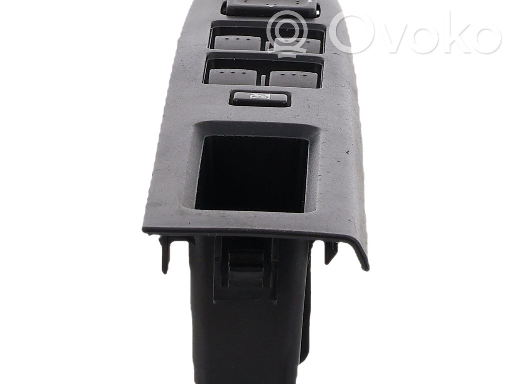 Electric window control switch   CC2966350A