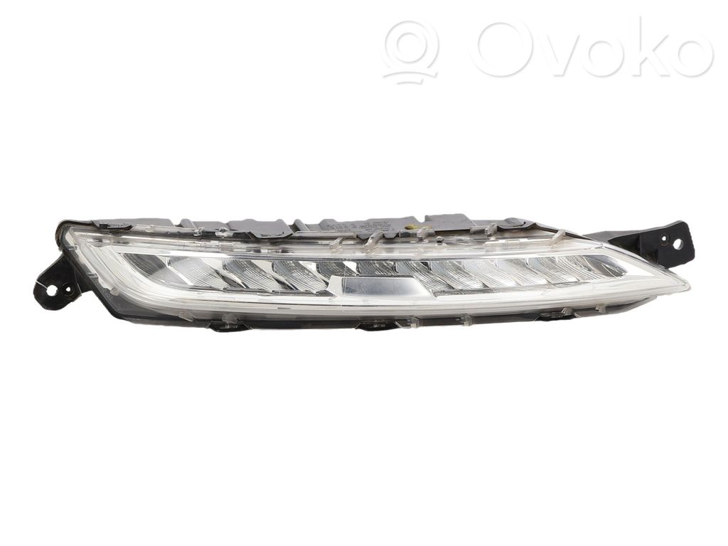 Citroen C4 II Picasso Proiector lumini zi LED 