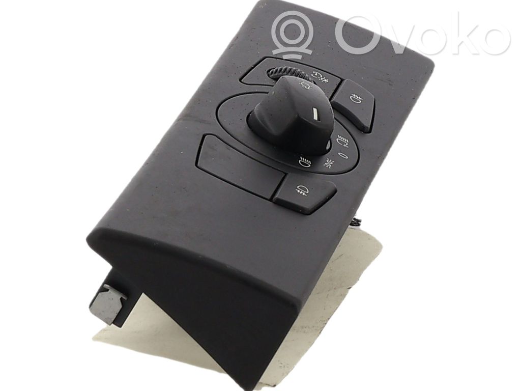 Light switch   61316925287
