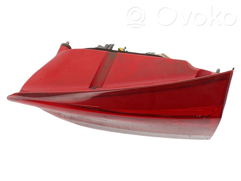 KIA Rio Tailgate rear/tail lights 