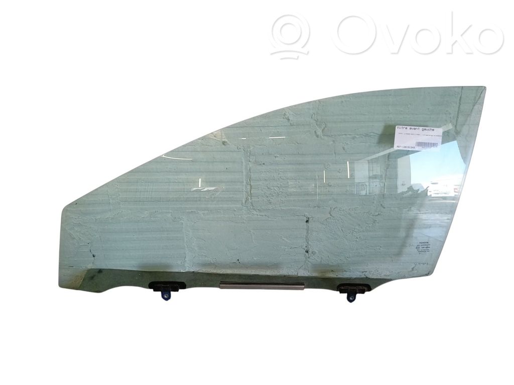 Toyota Auris E180 Luna de la puerta delantera cuatro puertas 