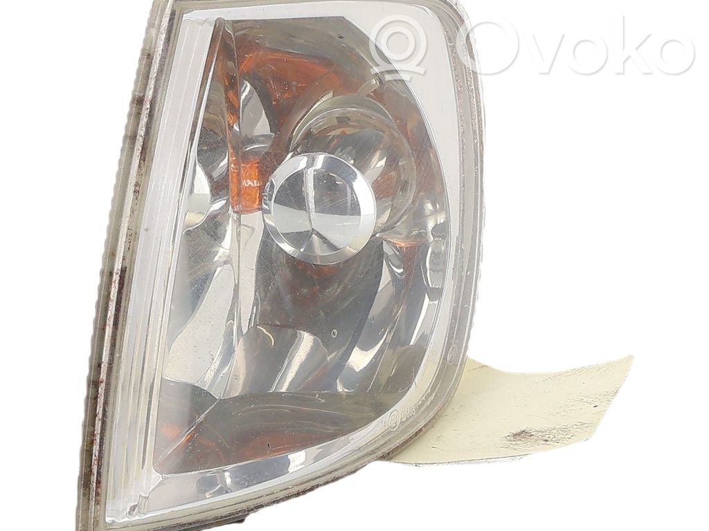 Volkswagen Polo III 6N 6N2 6NF Semnalizator bară față 