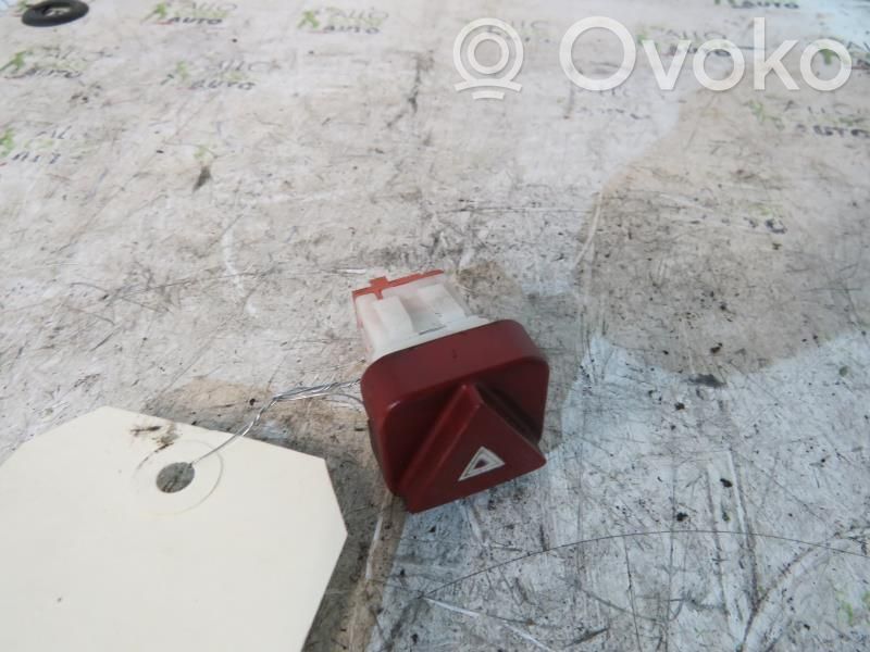 Peugeot 407 Hazard light switch 