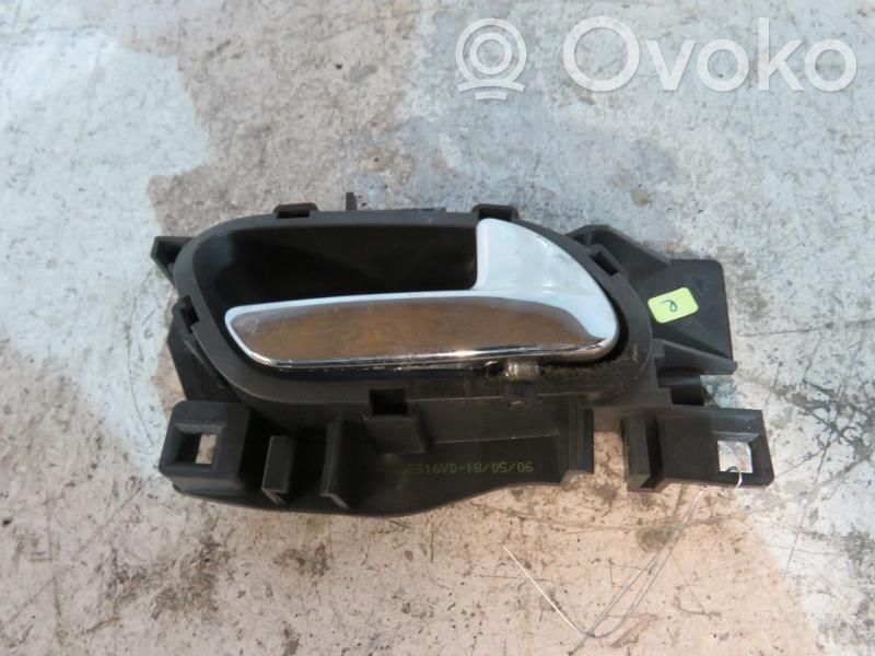 Front door interior handle   9144A5