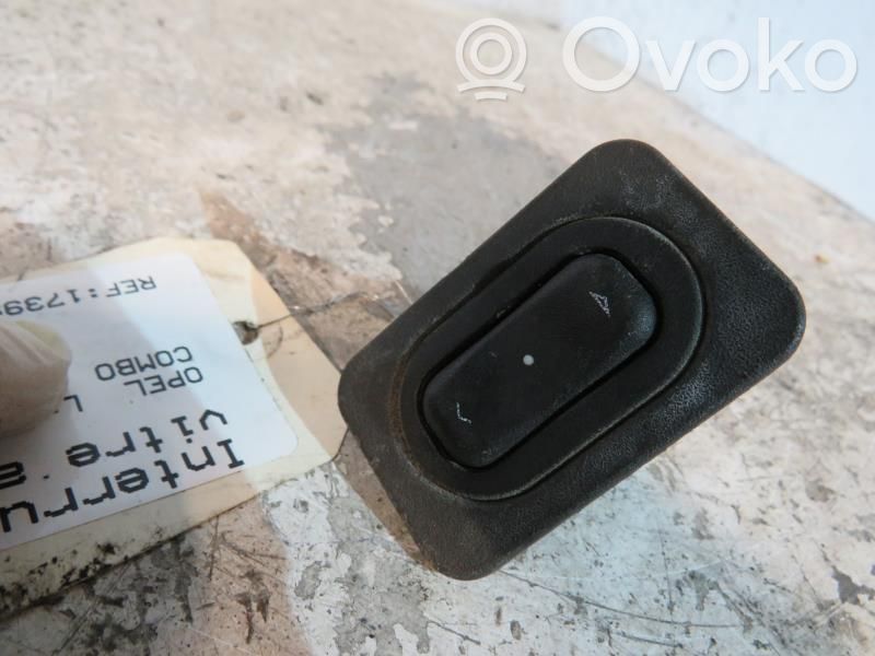Opel Combo C Interrupteur commade lève-vitre 