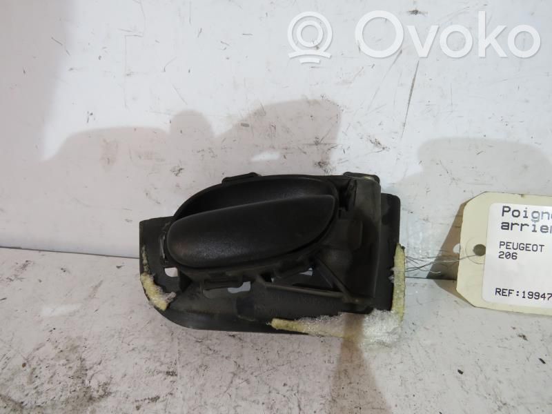 Peugeot 205 Manecilla interna puerta trasera 