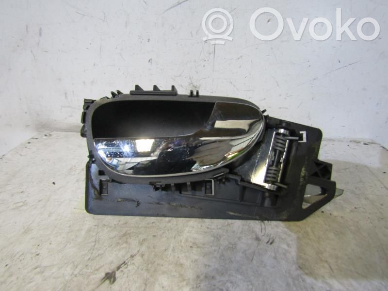 Manecilla interna puerta trasera   9143F4
