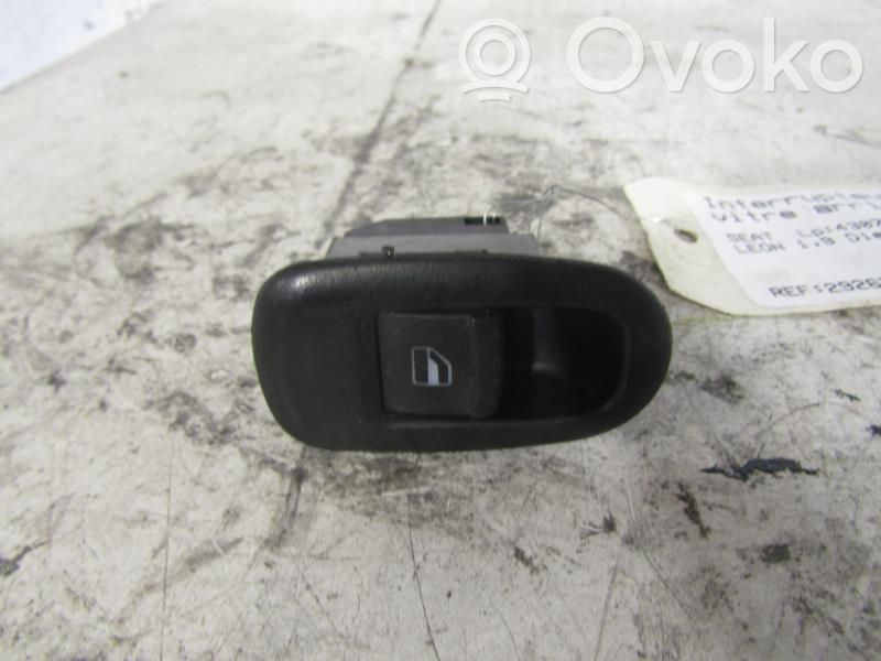 Interruptor del elevalunas eléctrico   1M095985501C