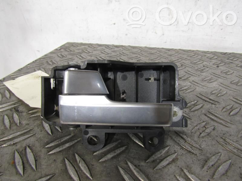 Rear door interior handle   1470113