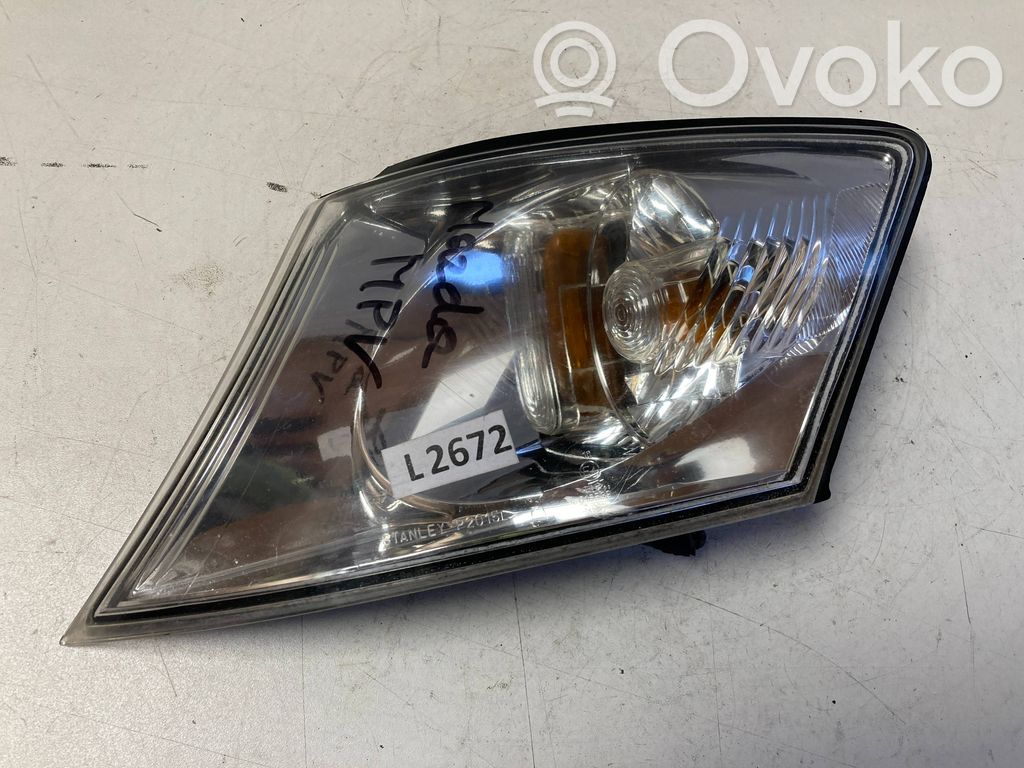 Mazda MPV II LW Front indicator light 