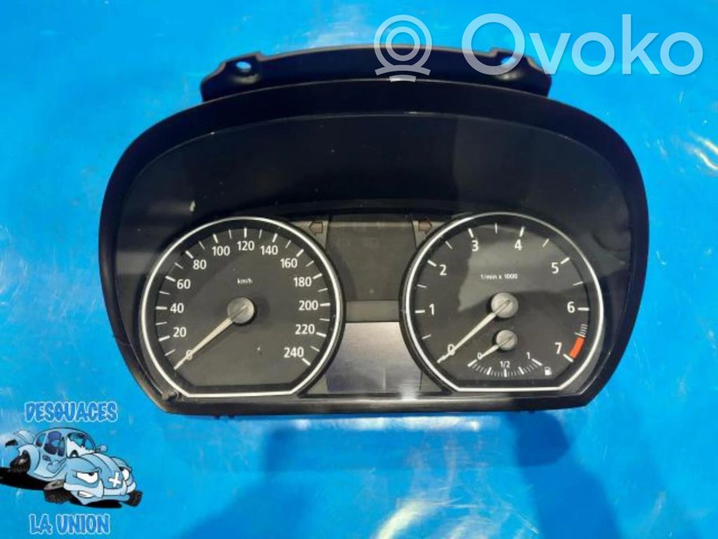 Geschwindigkeitsmesser Cockpit   697464501