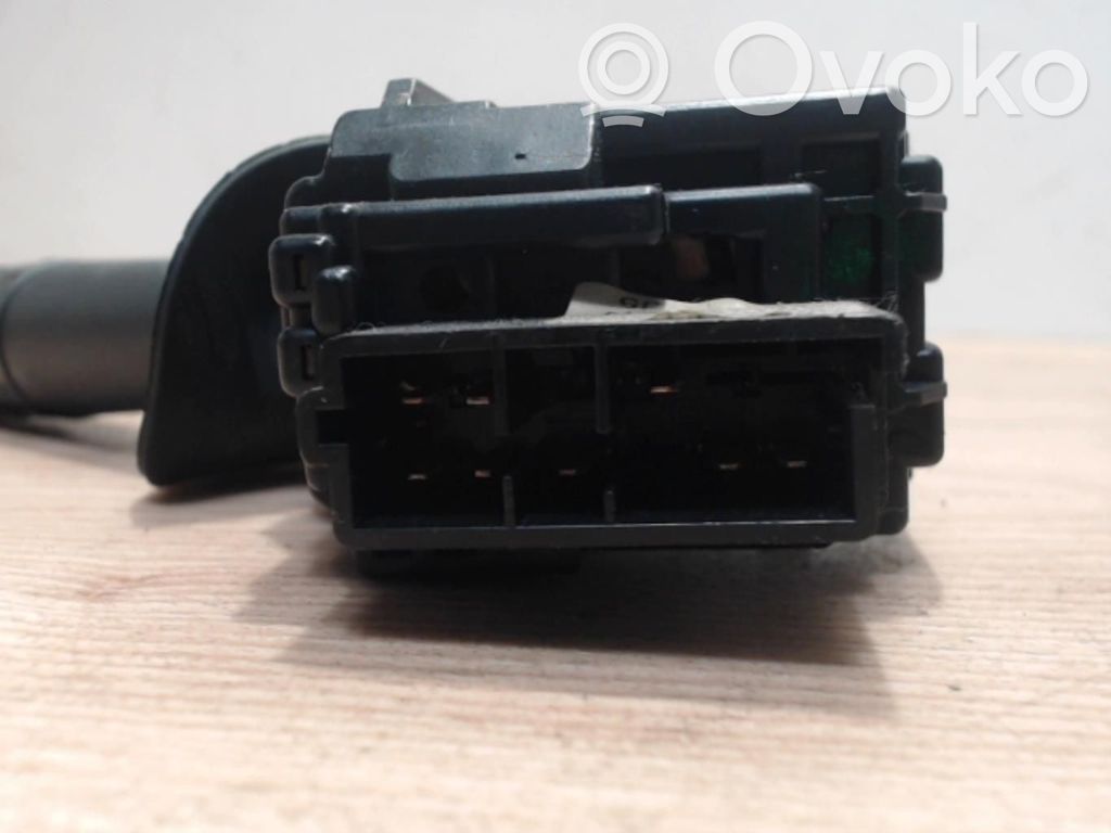 Peugeot 405 Butoane/comutatoare pe volan 