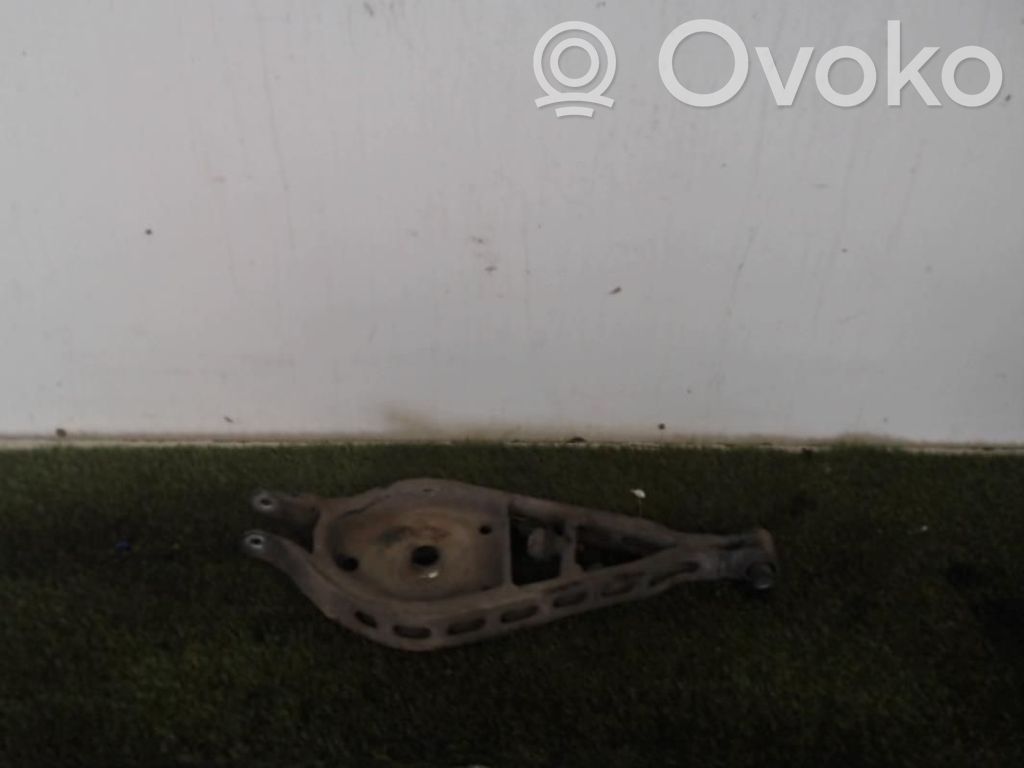 Brazo de suspensión trasero   33303411651,33303411651