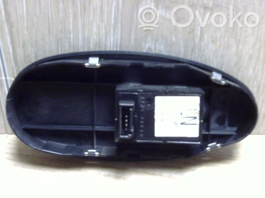 Rover 75 Interruttore di controllo dell’alzacristalli elettrico