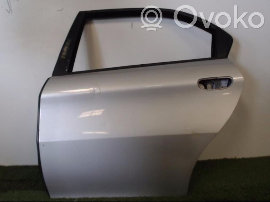 Alfa Romeo 166 Puerta trasera 