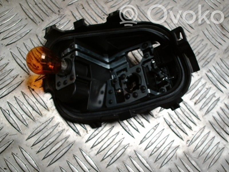 Seat Arona Lampa oświetlenia tylnej tablicy rejestracyjnej 