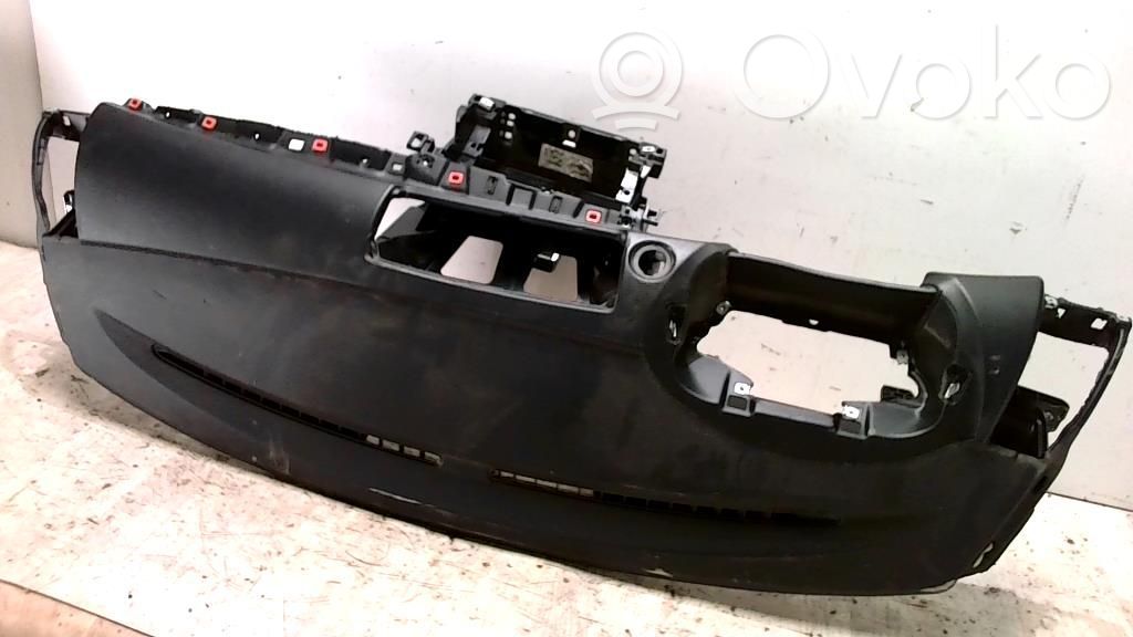 BMW 1 E81 E87 Panelė 