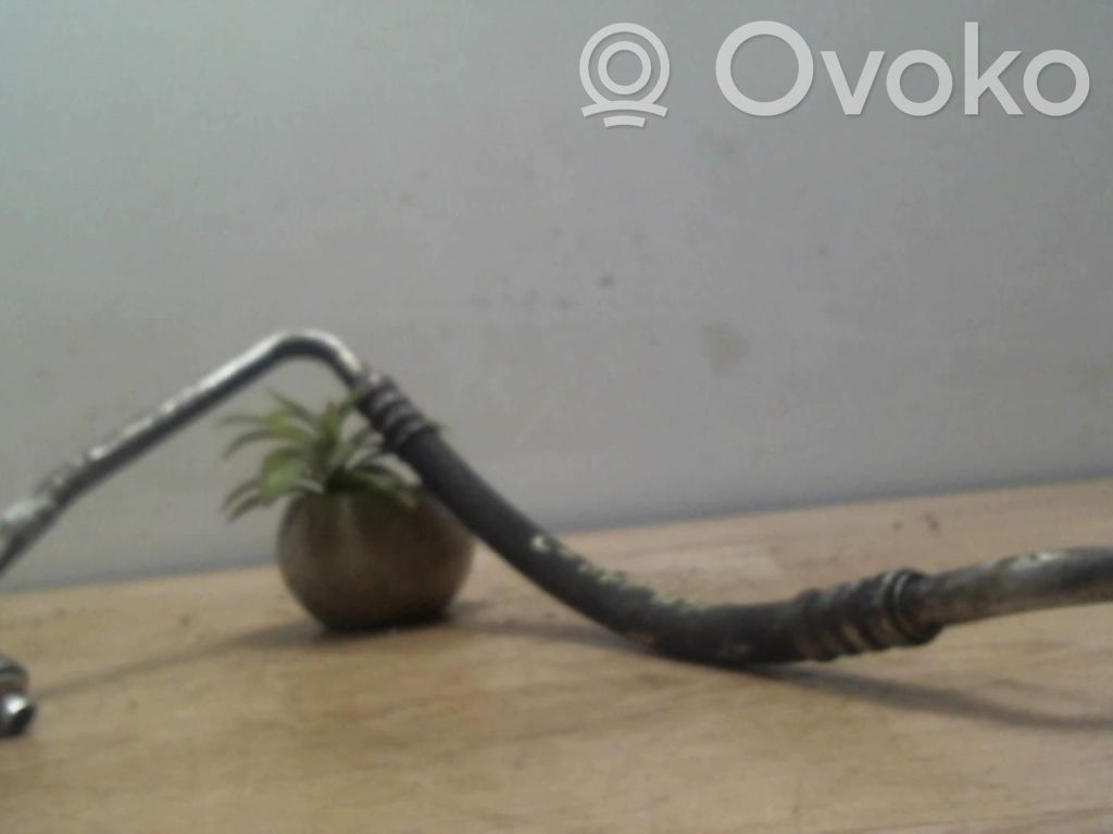 Air conditioning (A/C) pipe/hose