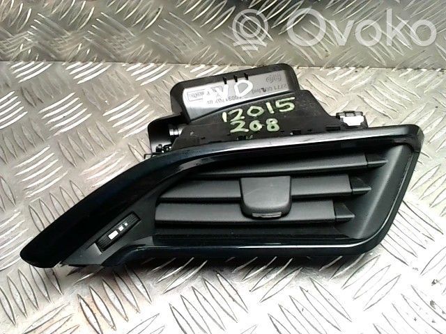Peugeot 208 I Rejilla de ventilación central del panel