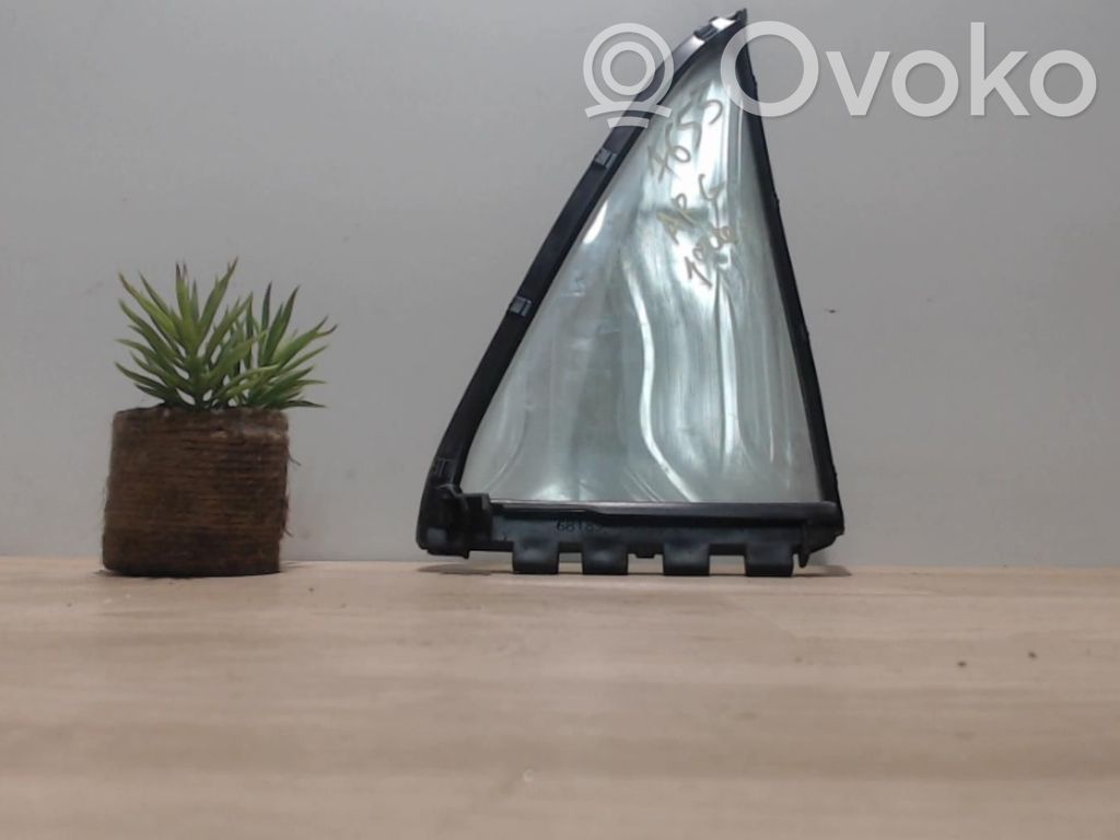 Toyota Corolla E120 E130 Ventanilla de ventilación de la puerta trasera 