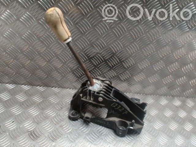 Toyota Yaris Palanca/selector de cambios 
