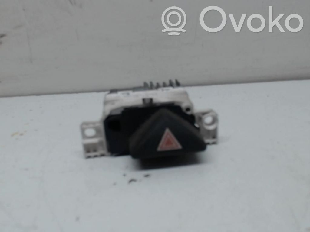 Ford Focus Hazard light switch 