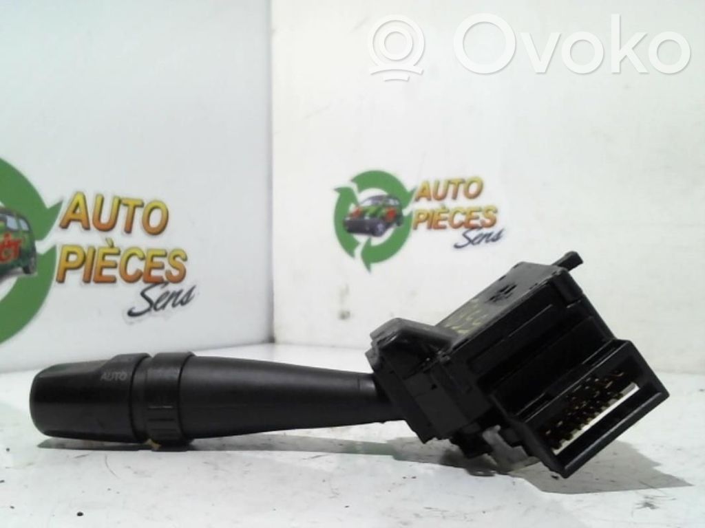 Hyundai Tucson JM Butoane/comutatoare pe volan 