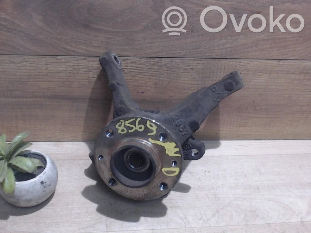 Cubo de rueda delantera   7701207677,7701207677