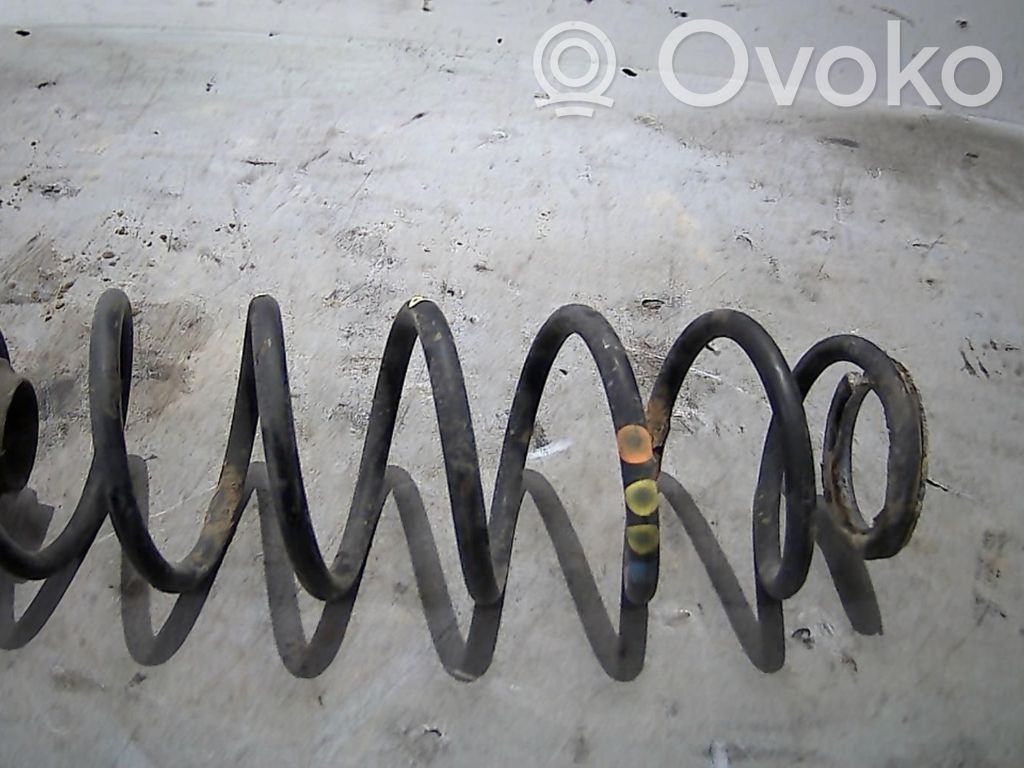 Volkswagen Polo Sprężyna tylna 
