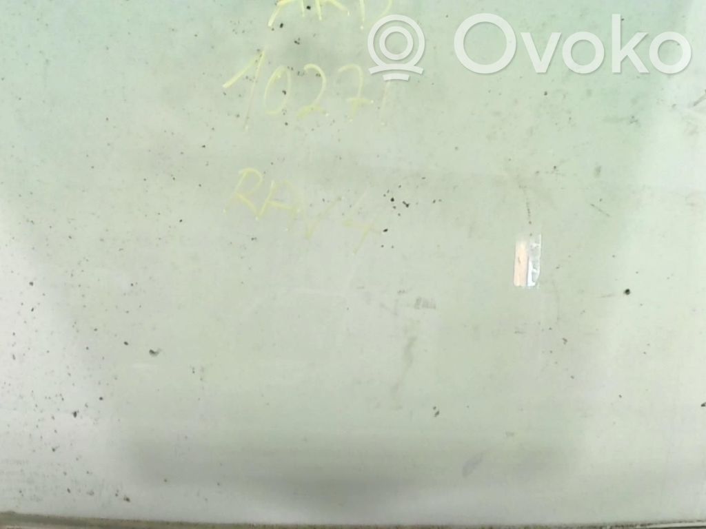 Toyota RAV 4 (XA30) Szyba drzwi tylnych