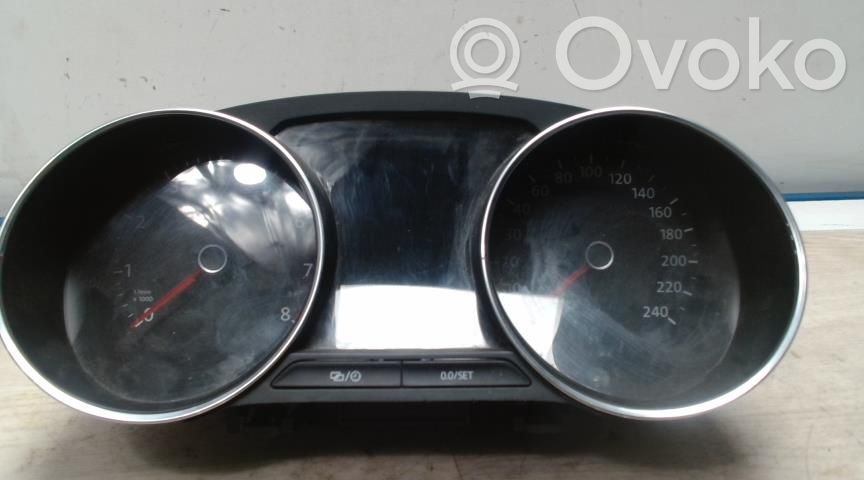 Volkswagen Polo V 6R Tachimetro (quadro strumenti)