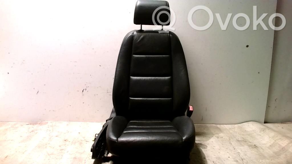 Audi A4 S4 B6 8E 8H Fotel przedni pasażera 