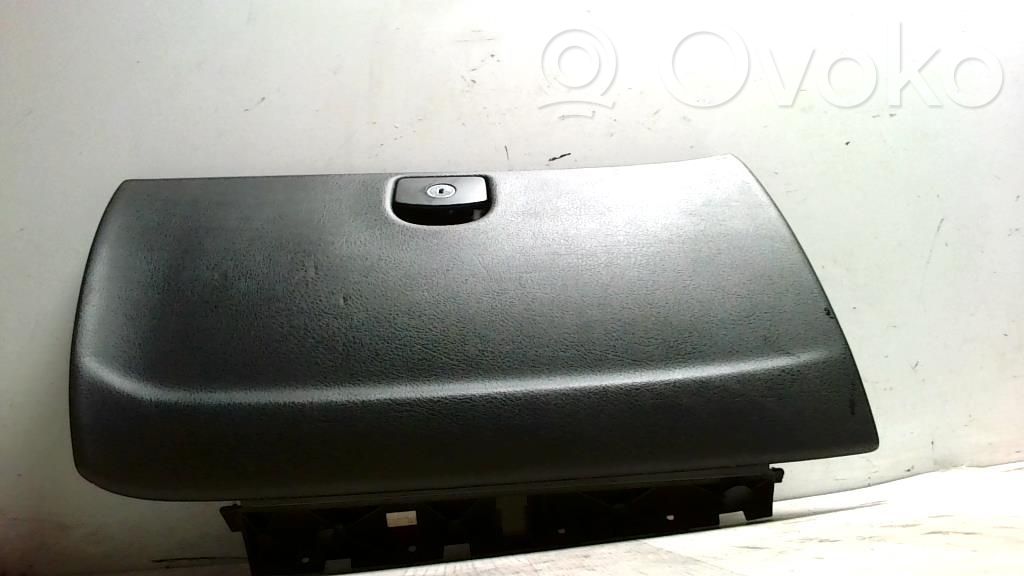 Handschuhfach   8226H7,8226H7