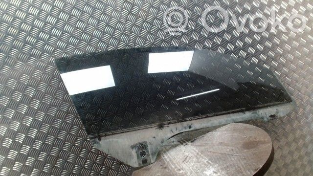 BMW 3 E92 E93 Vetro del finestrino della portiera anteriore - quattro porte 