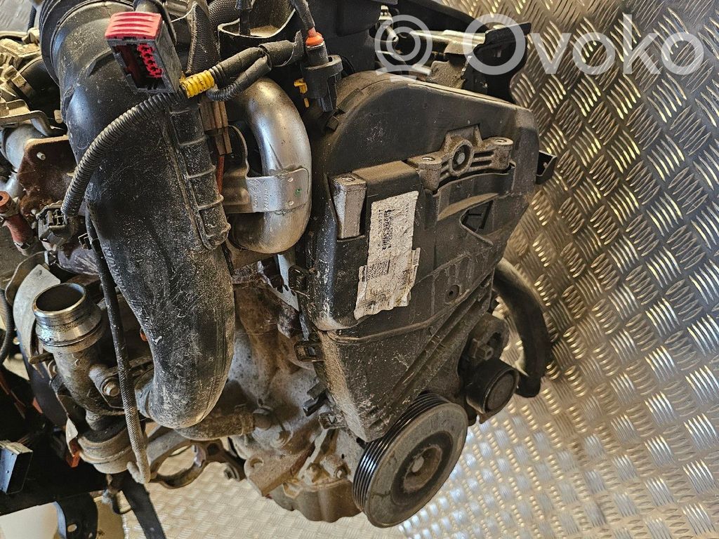 Engine   8201113144,8201113144