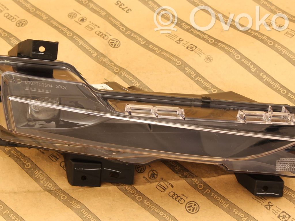 LED dienas gaisma   107739600D