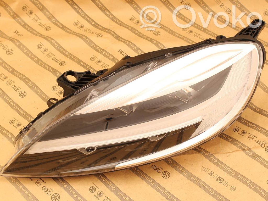 Volvo V40 Headlight/headlamp 