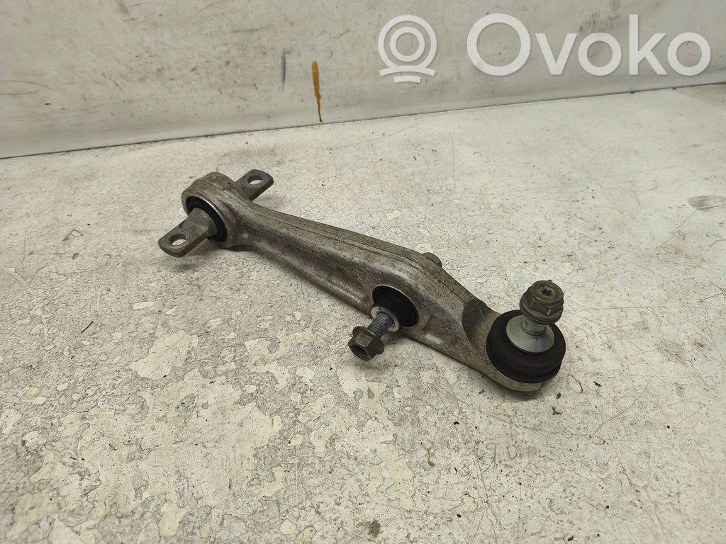 Tesla Model 3 Рычаг 