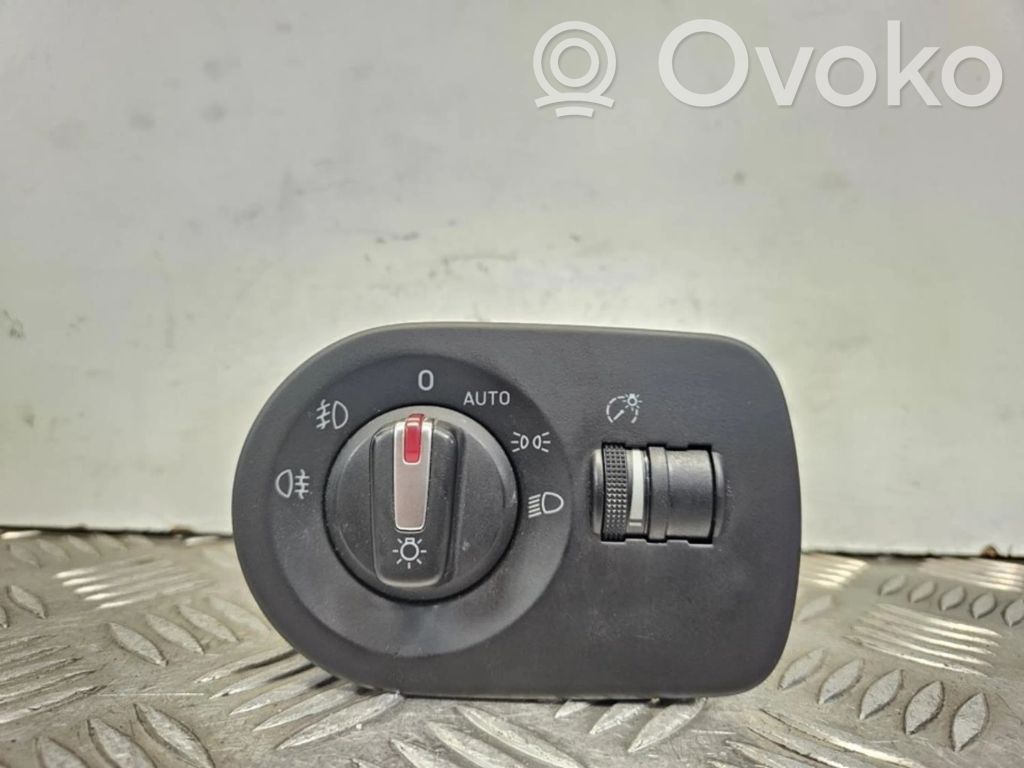 Seat Leon (1P) Light switch 