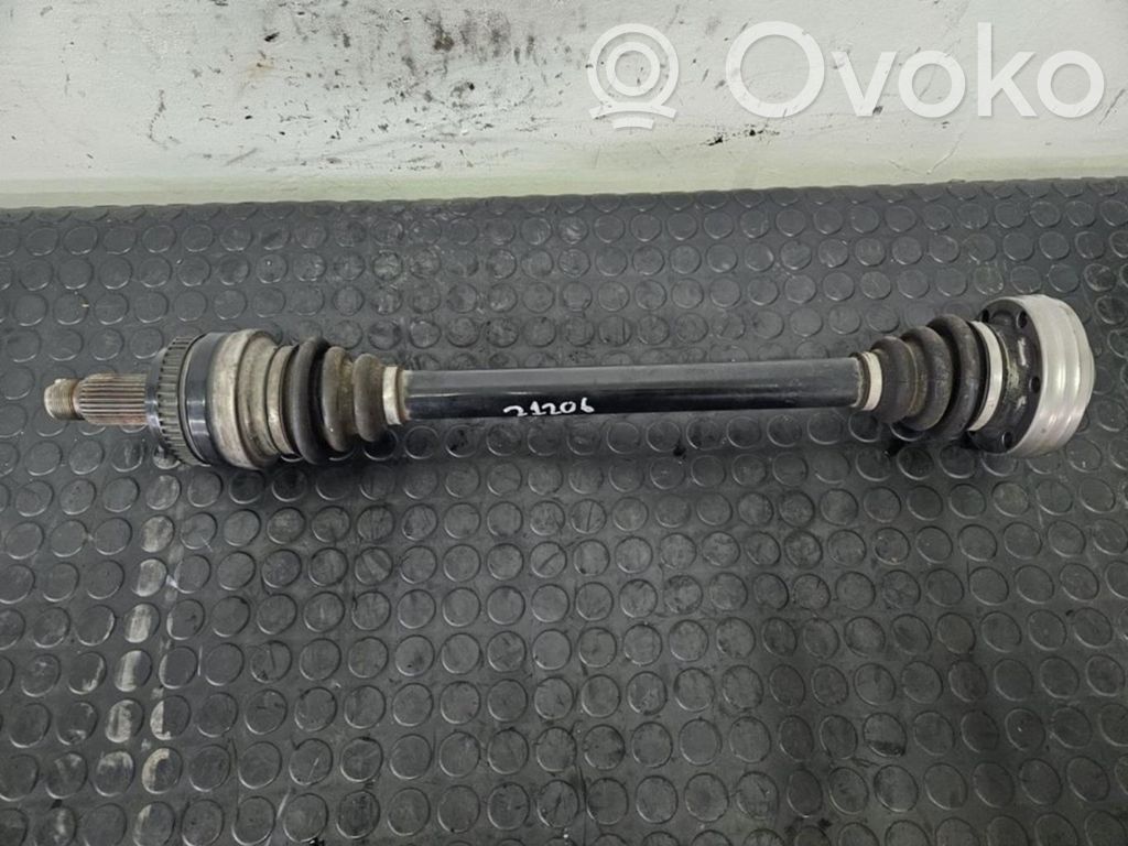 BMW X3 E83 Kardanas komplekte 