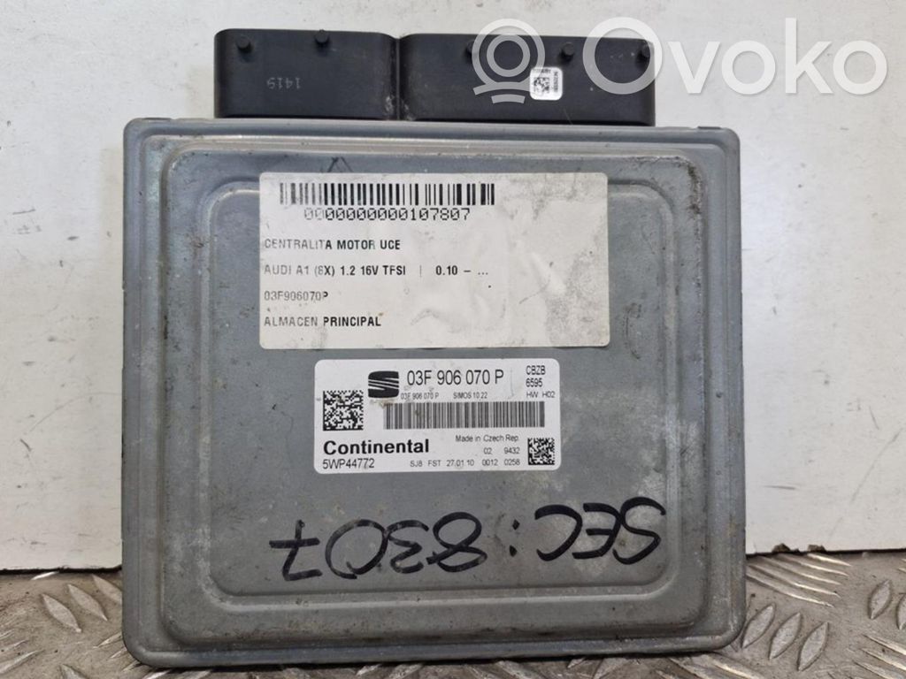 Unité de commande, module ECU de moteur   03F906070P