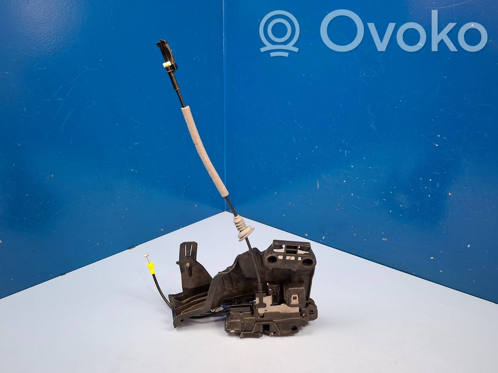 Volvo S90, V90 Priekšpusē slēdzene 