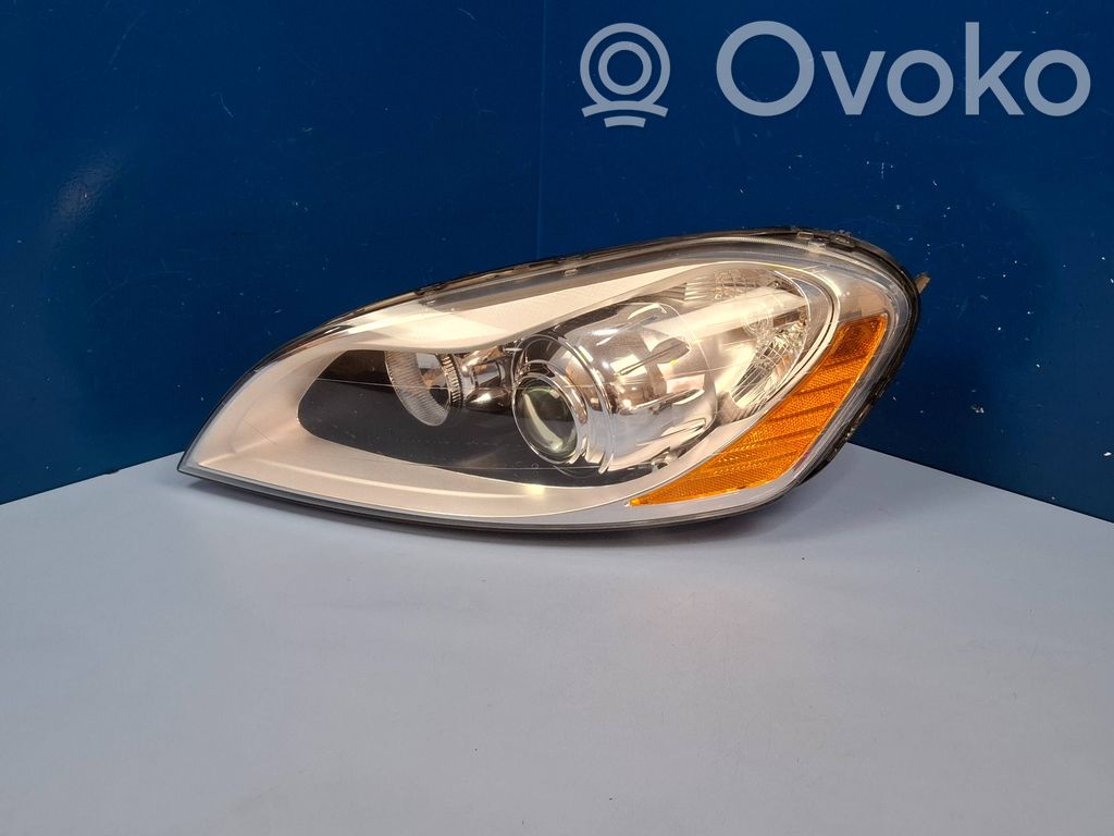 Volvo XC60 Phare frontale 