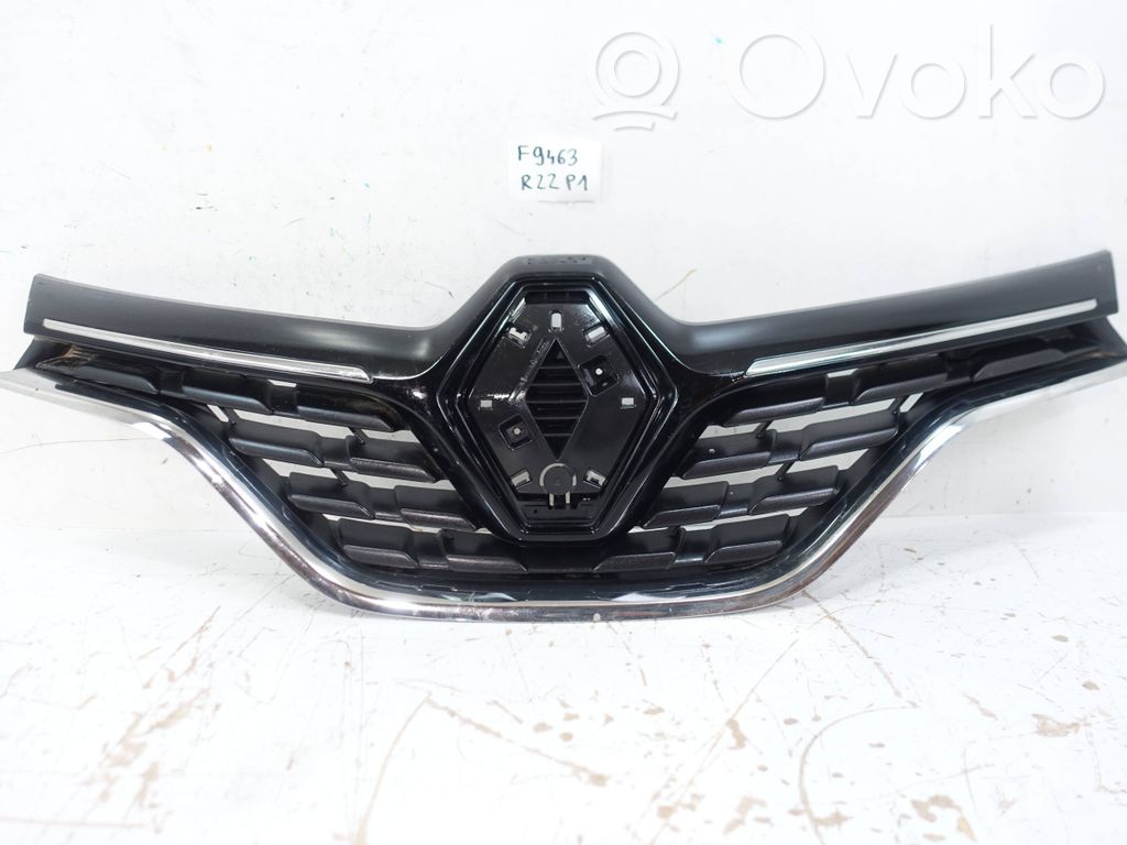 Renault Captur Front bumper upper radiator grill 